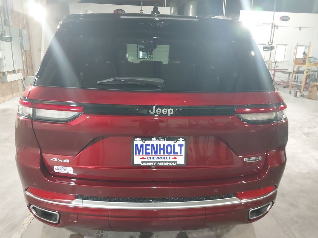 2022 Jeep Grand Cherokee Summit