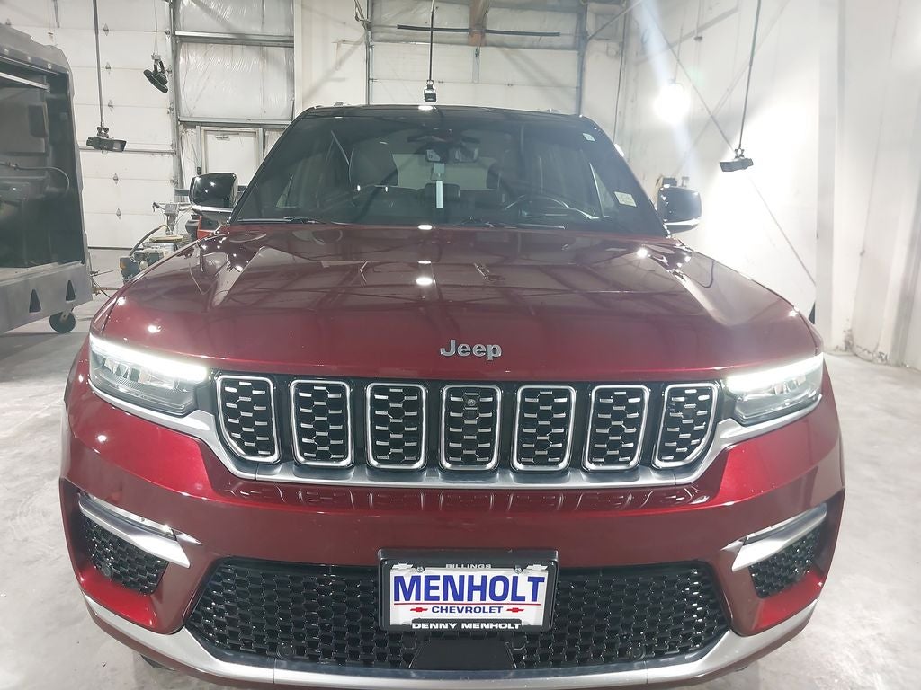 2022 Jeep Grand Cherokee Summit
