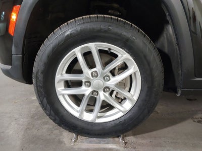 2022 Jeep Grand Cherokee L Laredo