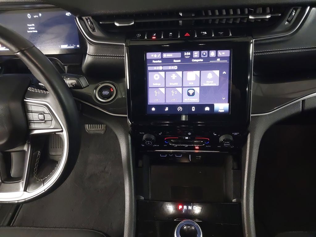 2022 Jeep Grand Cherokee L Laredo