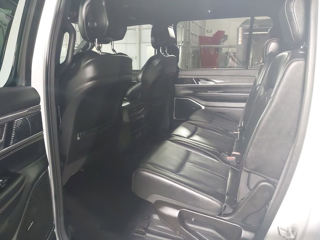 2023 Jeep Wagoneer L Series II 4x4