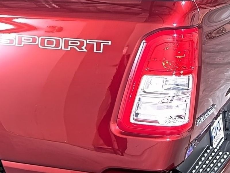 2021 RAM 1500 Big Horn Crew Cab 4x4 5'7" Box