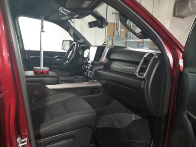 2021 RAM 1500 Big Horn Crew Cab 4x4 5'7" Box