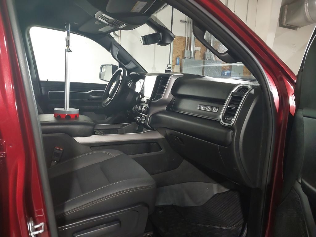 2021 RAM 1500 Big Horn Crew Cab 4x4 5'7" Box