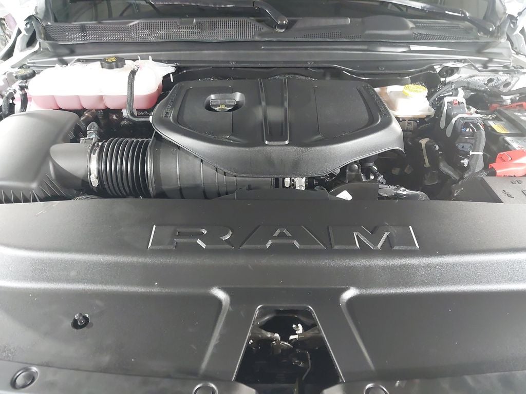 2026 RAM 1500 Big Horn Crew Cab 4x4 5'7" Box