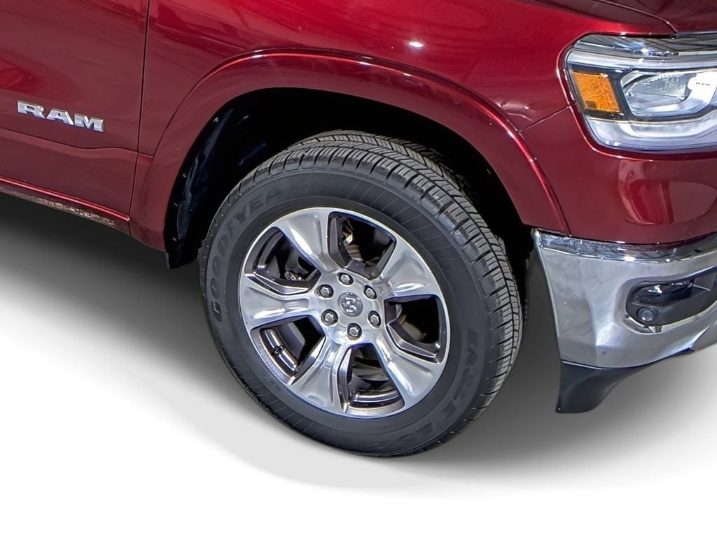 2019 RAM 1500 Laramie Crew Cab 4x4 5'7" Box