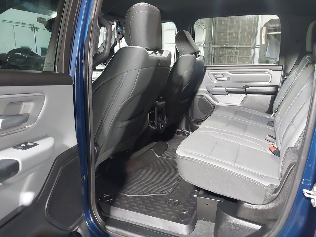 2022 RAM 1500 Big Horn Crew Cab 4x4 6'4" Box