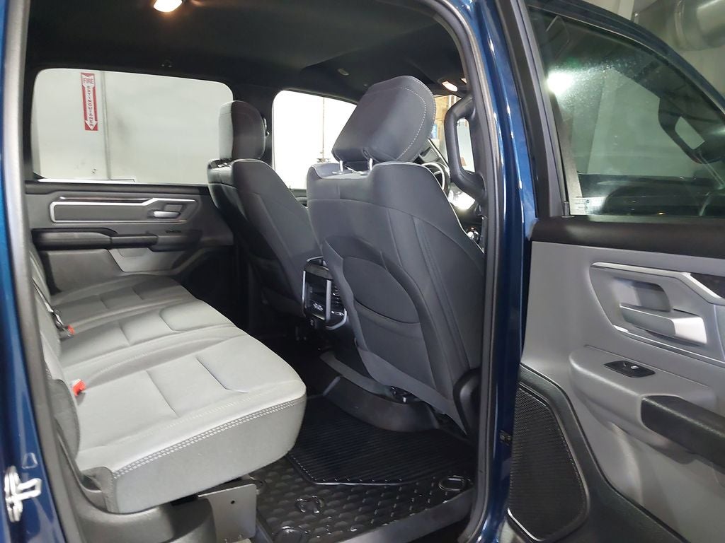 2022 RAM 1500 Big Horn Crew Cab 4x4 6'4" Box