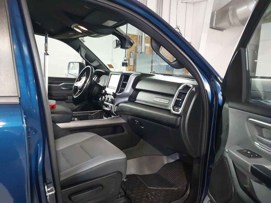 2022 RAM 1500 Big Horn Crew Cab 4x4 6'4" Box