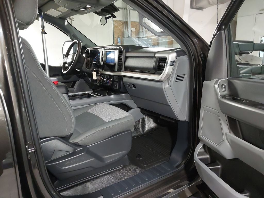 2024 Ford Super Duty F-450 DRW XL