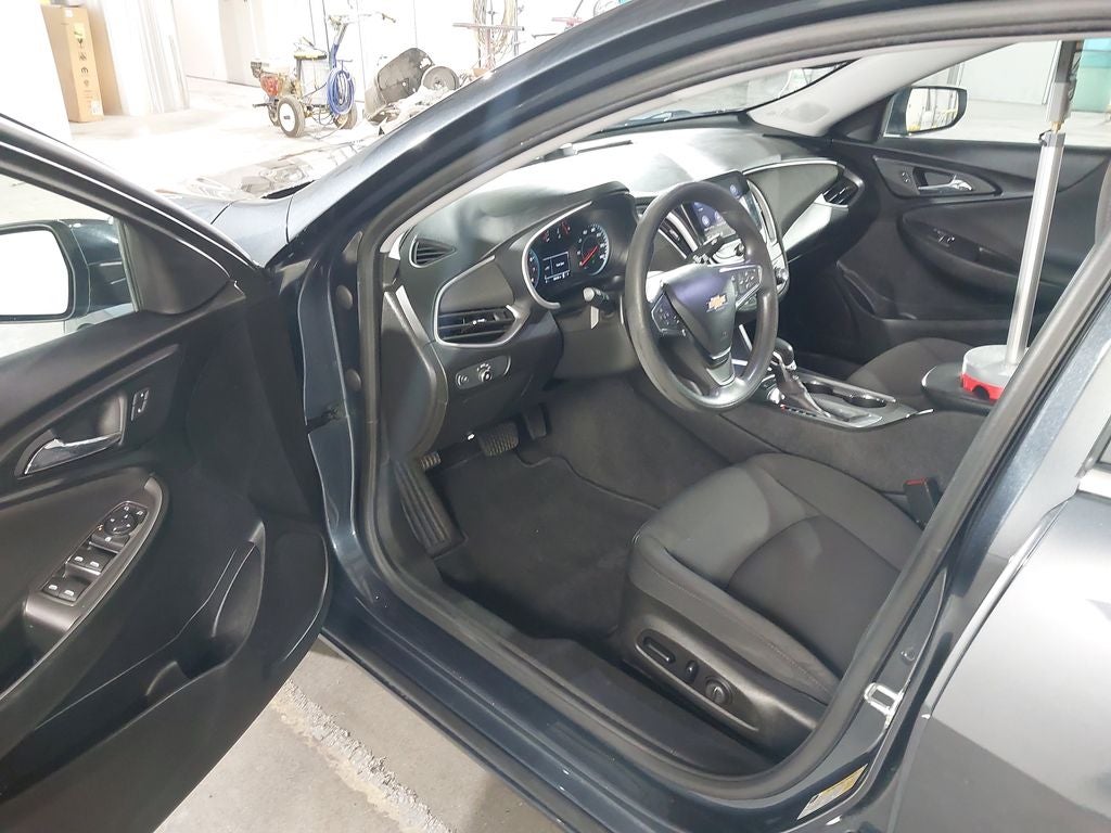 2021 Chevrolet Malibu LS