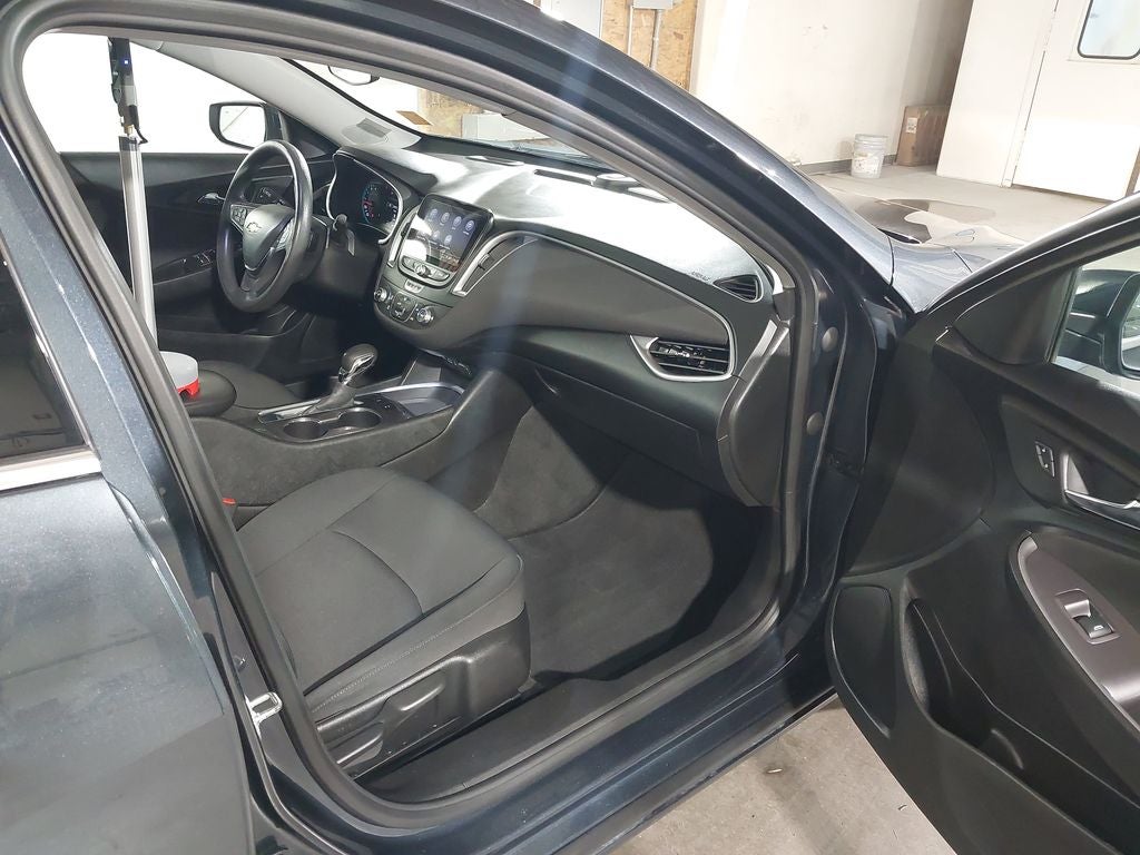 2021 Chevrolet Malibu LS