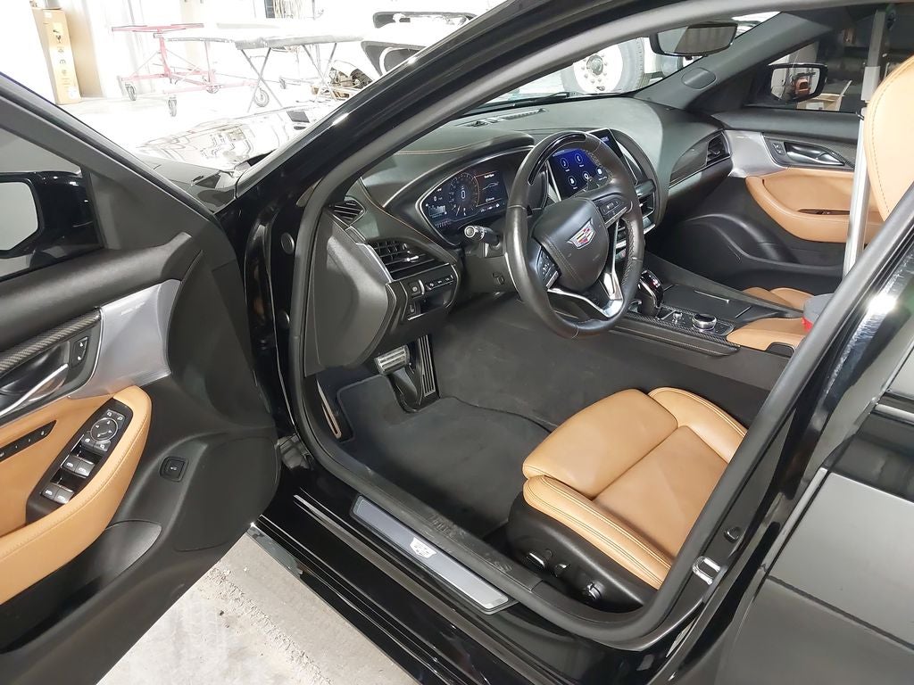 2024 Cadillac CT5 Sport