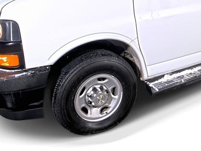 2023 Chevrolet Express Passenger 3500 1LS