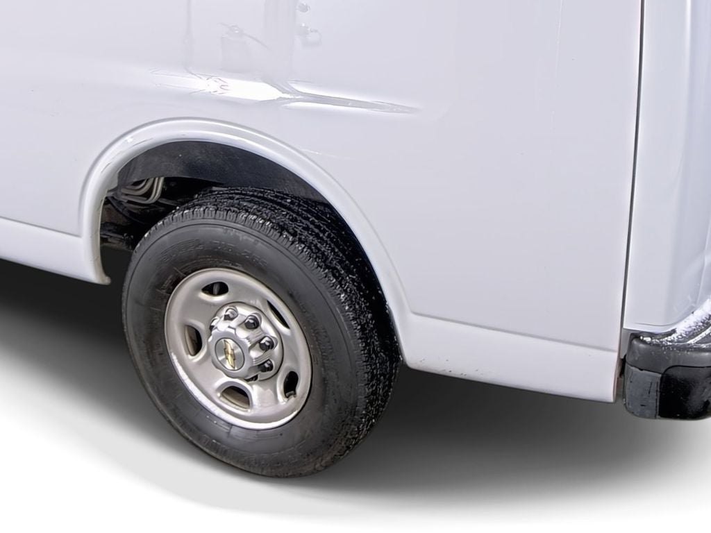 2023 Chevrolet Express Passenger 3500 1LS