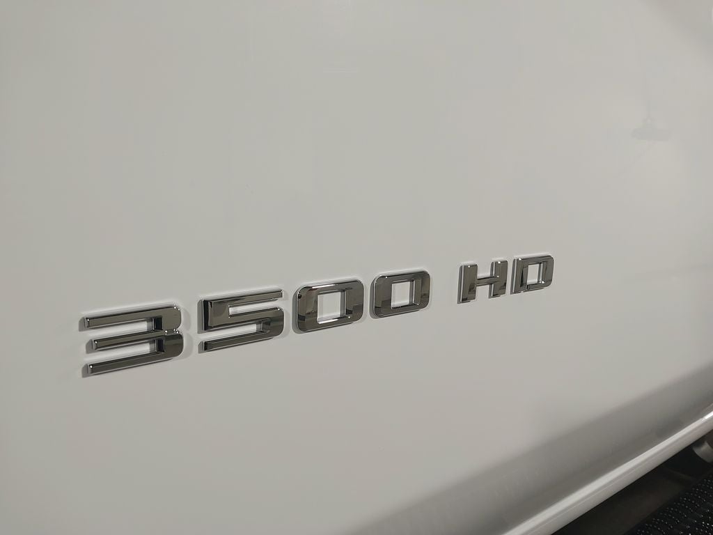 2026 Chevrolet Silverado 3500 HD WT DRW