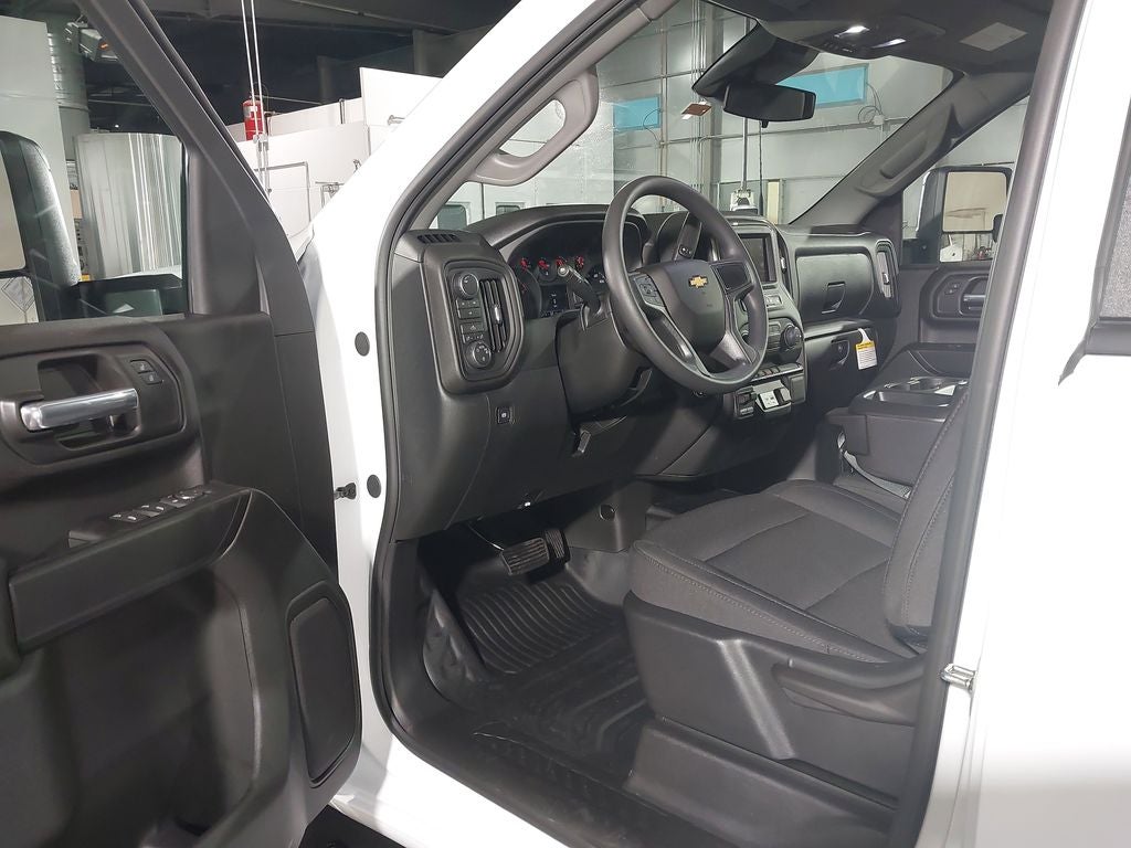 2026 Chevrolet Silverado 3500 HD WT DRW