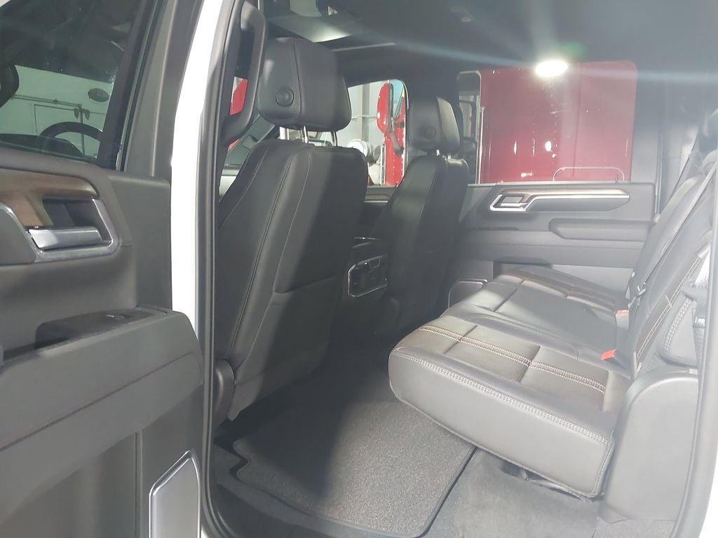 2025 Chevrolet Silverado 3500 HD High Country