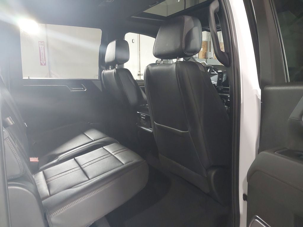 2025 Chevrolet Silverado 3500 HD High Country