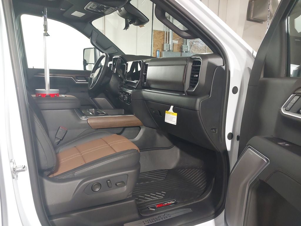 2026 Chevrolet Silverado 3500 HD High Country
