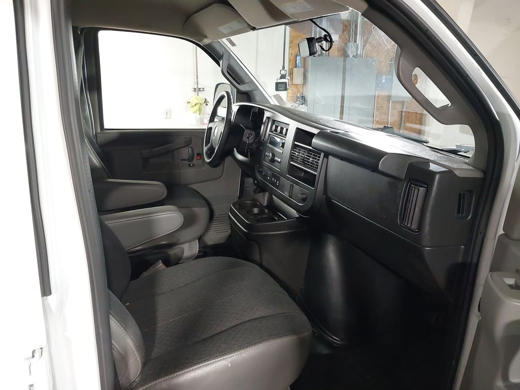 2024 Chevrolet Express Cargo 2500 WT