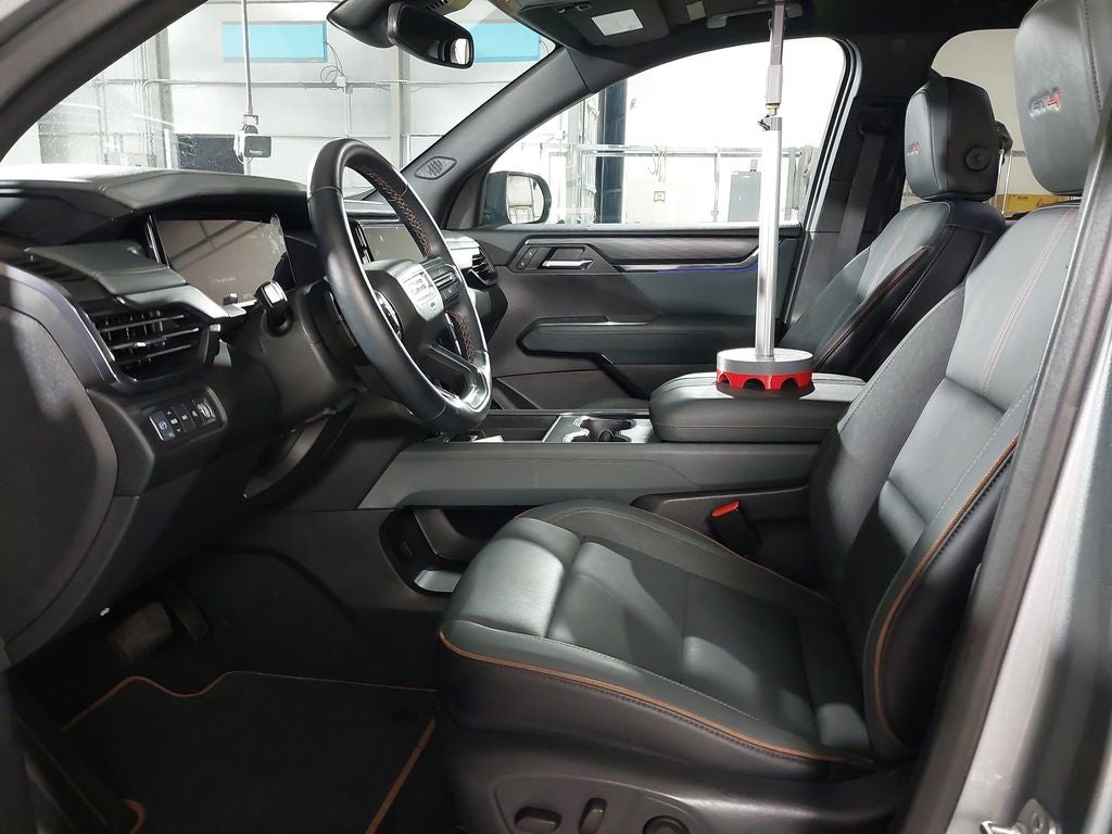 2025 GMC Acadia AT4