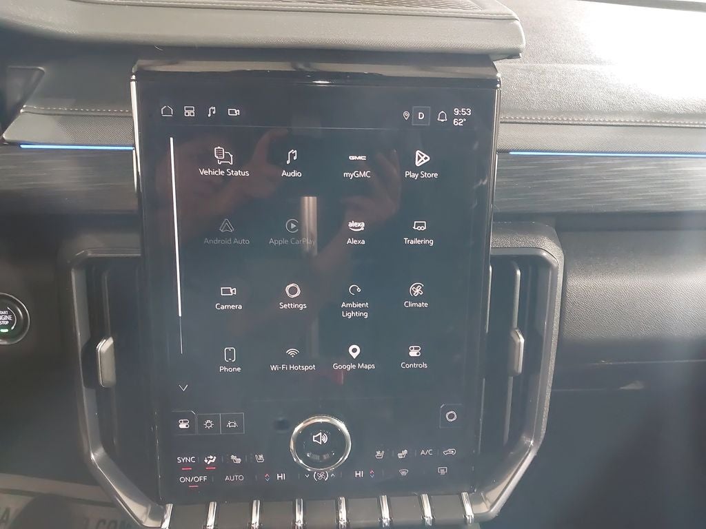2025 GMC Acadia AT4