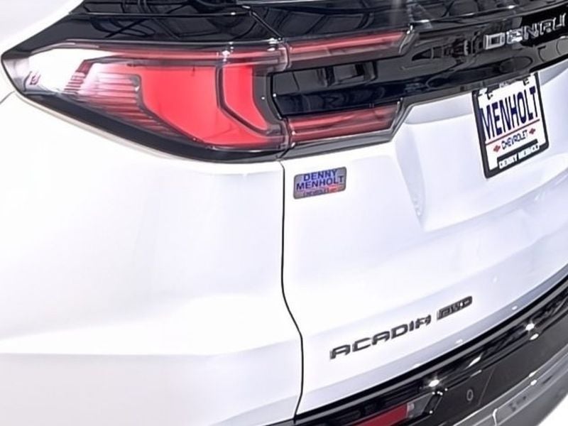 2024 GMC Acadia Denali