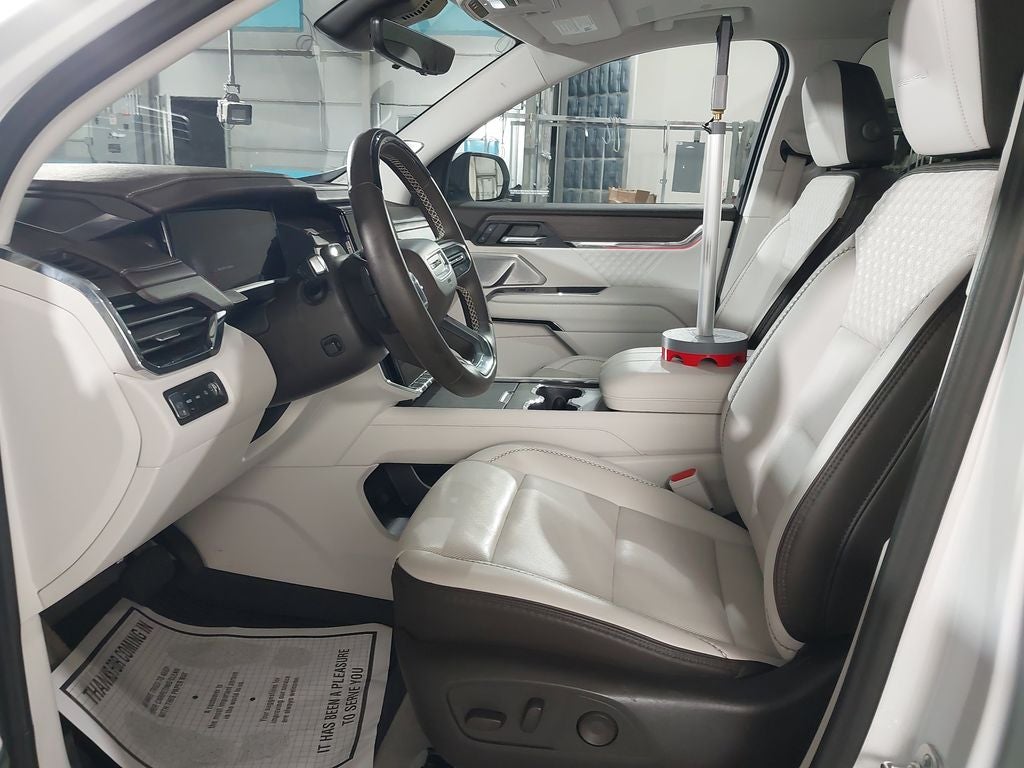 2024 GMC Acadia Denali