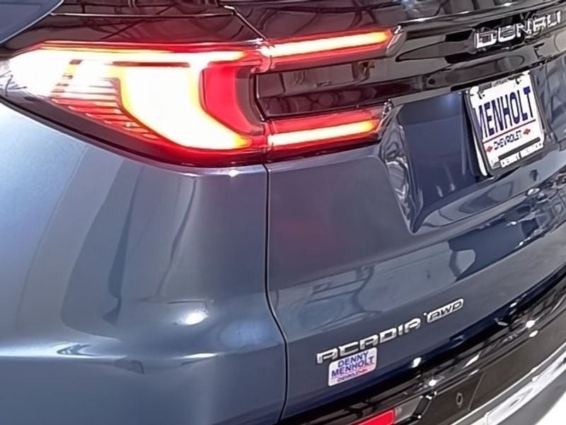 2024 GMC Acadia Denali