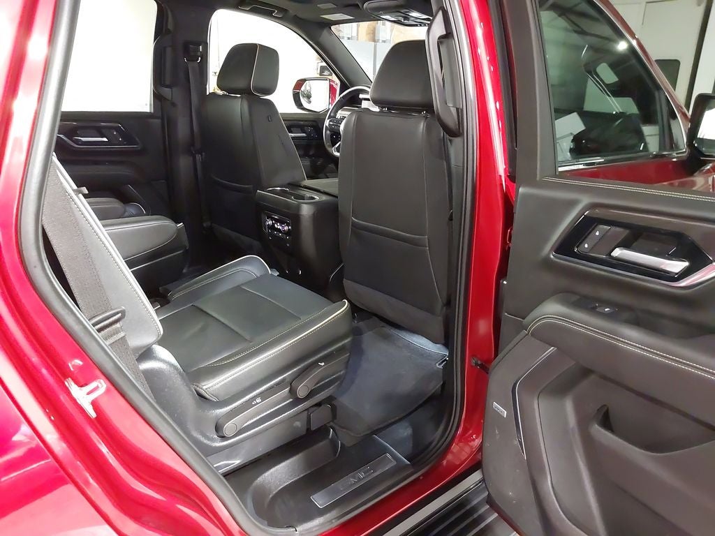 2025 GMC Yukon Elevation