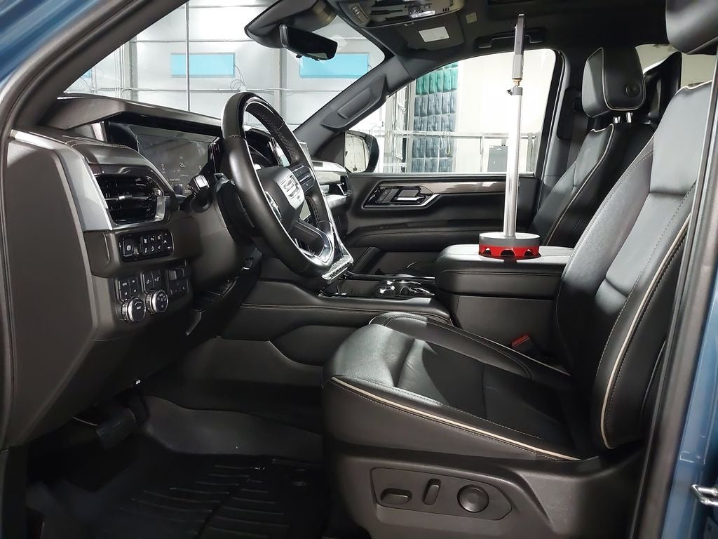 2025 GMC Yukon XL Elevation
