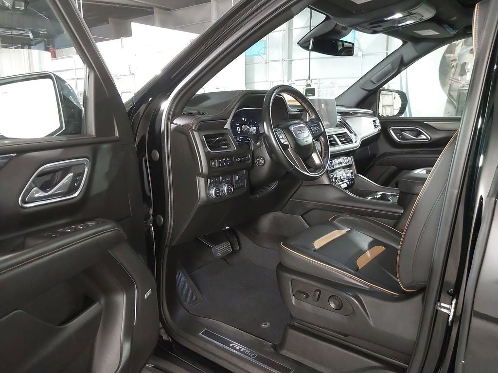 2023 GMC Yukon XL AT4