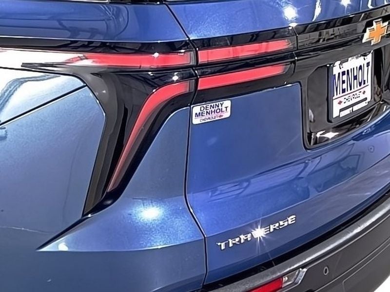 2024 Chevrolet Traverse LS