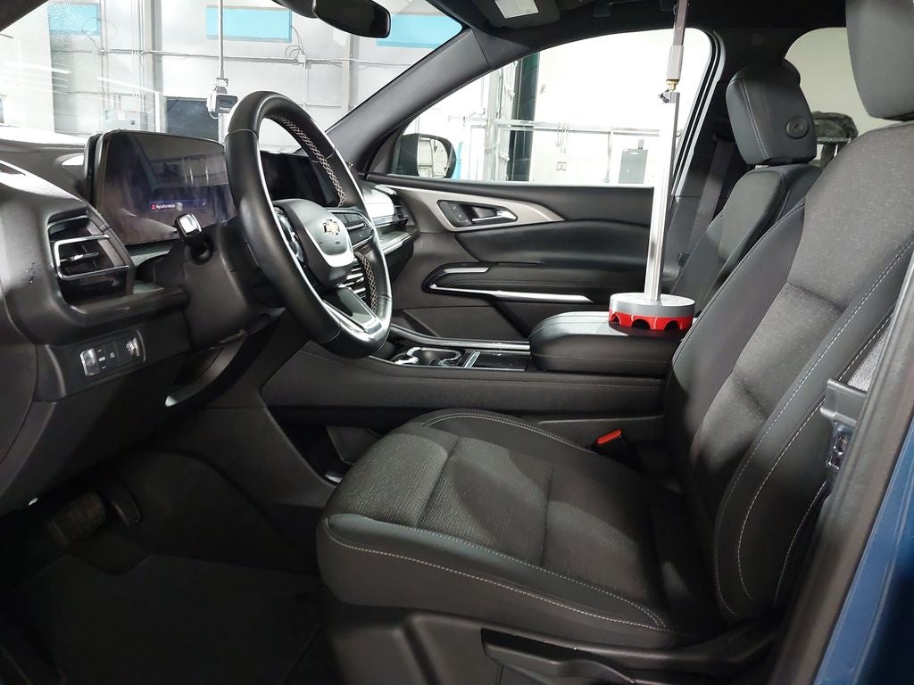 2024 Chevrolet Traverse LS
