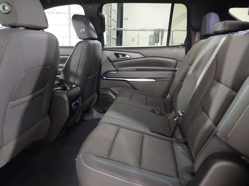 2024 Chevrolet Traverse LS