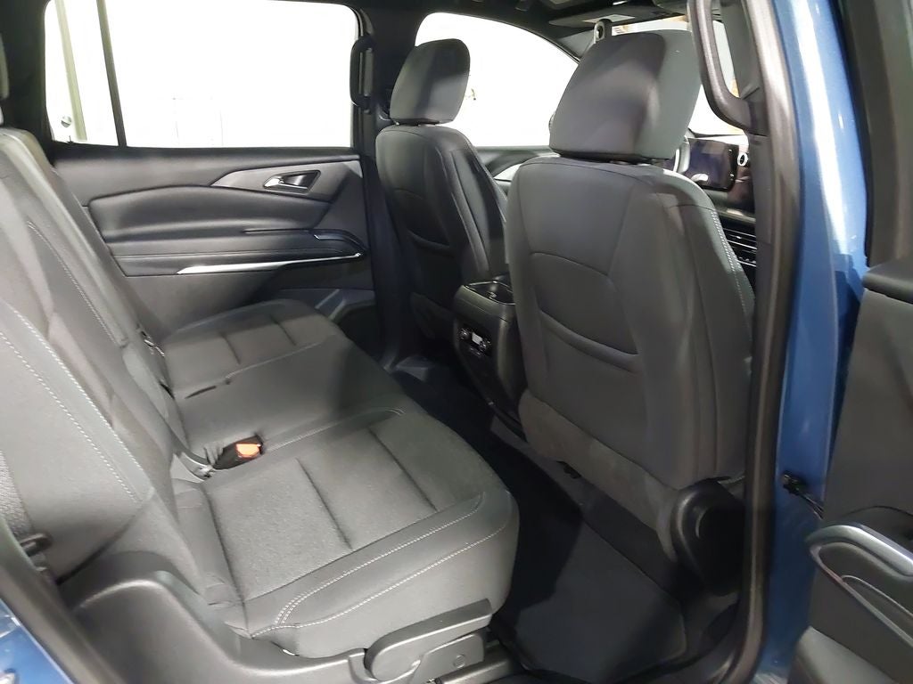 2024 Chevrolet Traverse LS