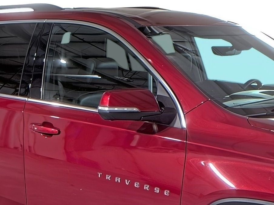 2022 Chevrolet Traverse LT Leather