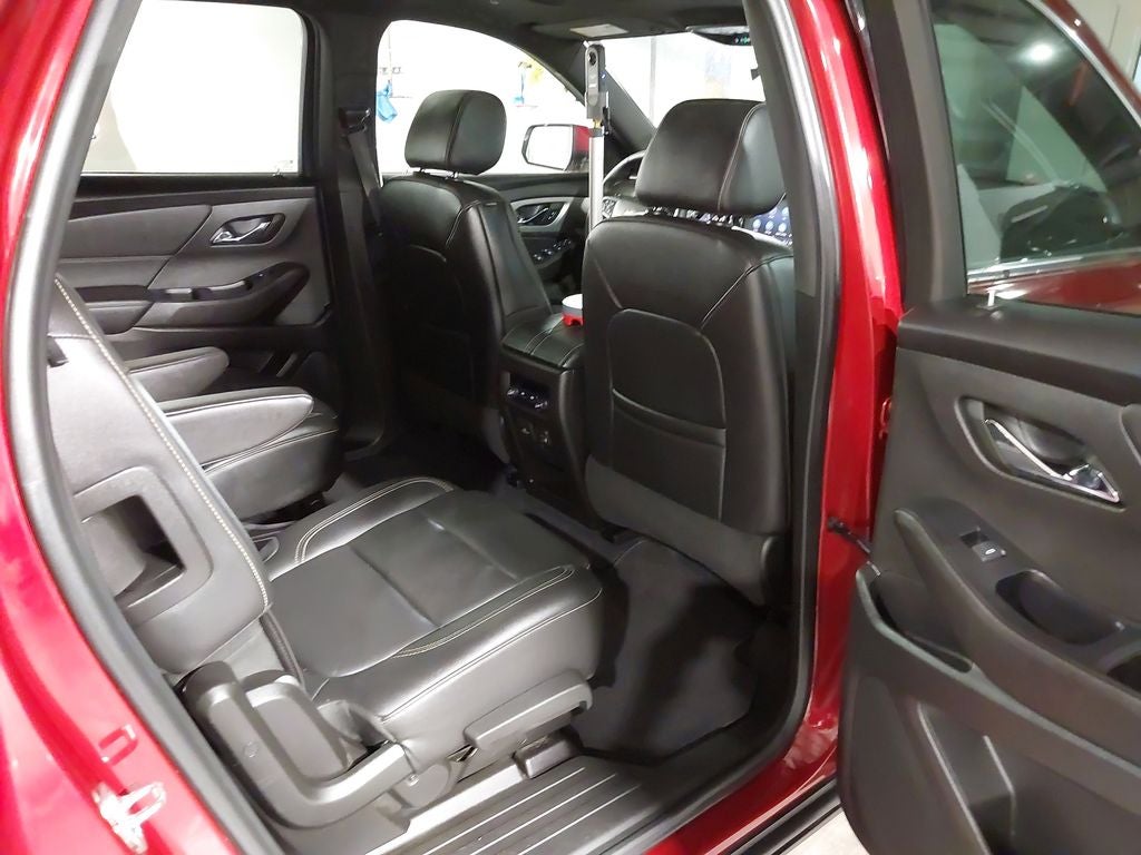 2022 Chevrolet Traverse LT Leather