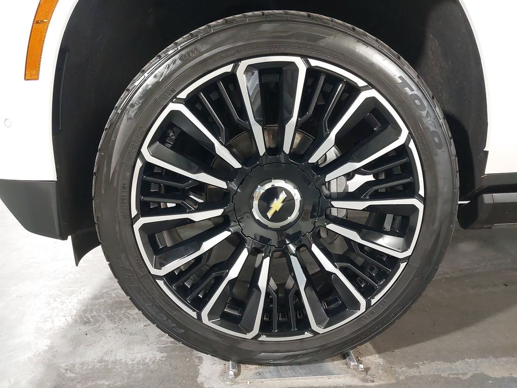 2025 Chevrolet Suburban High Country
