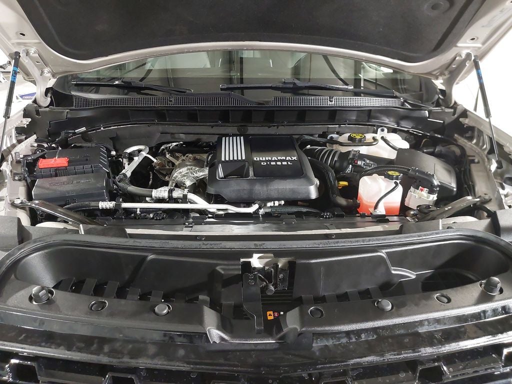 2024 Chevrolet Suburban LS