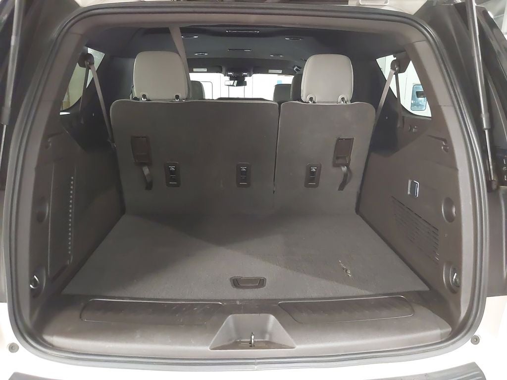 2024 Chevrolet Suburban LS