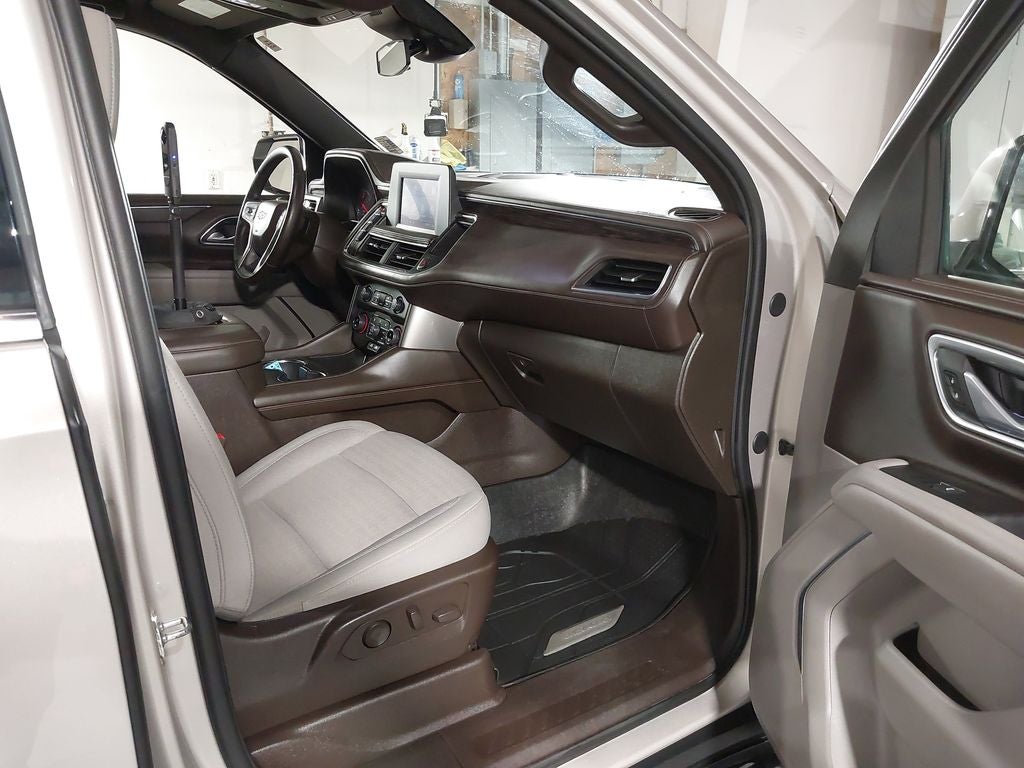 2024 Chevrolet Suburban LS