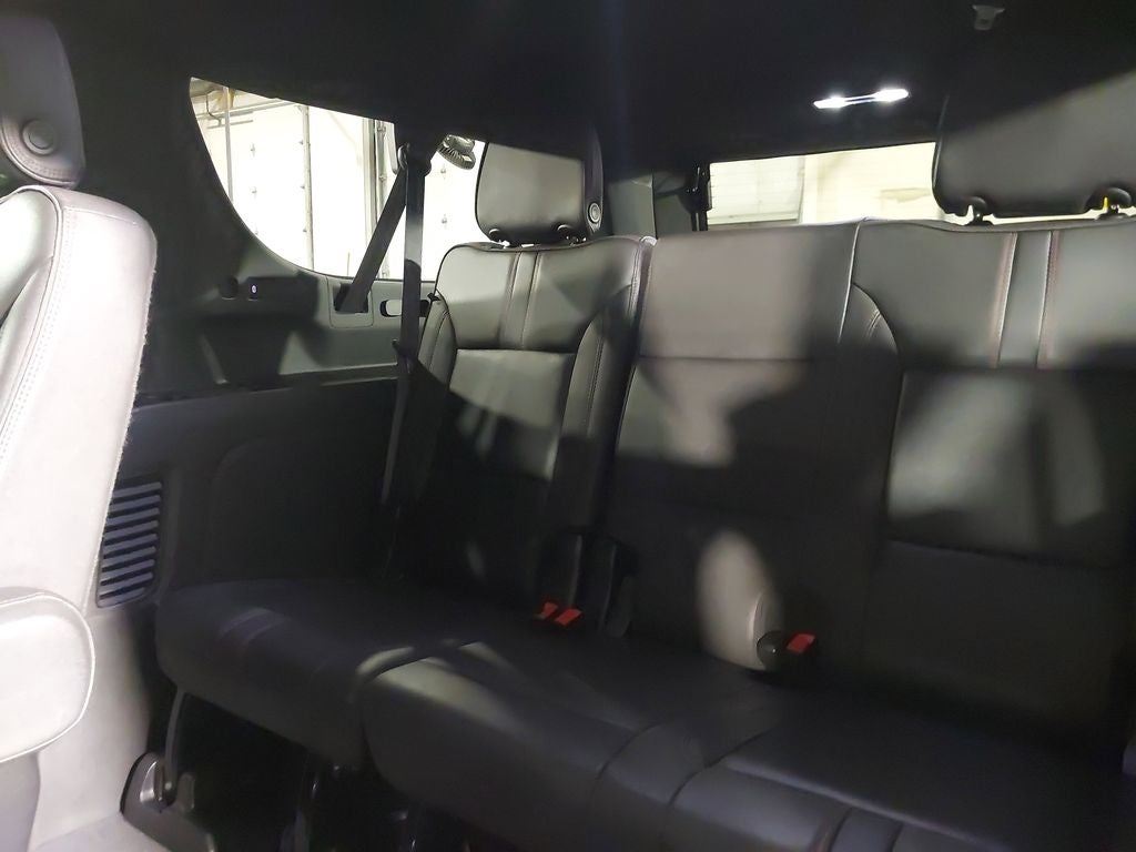 2023 Chevrolet Suburban RST