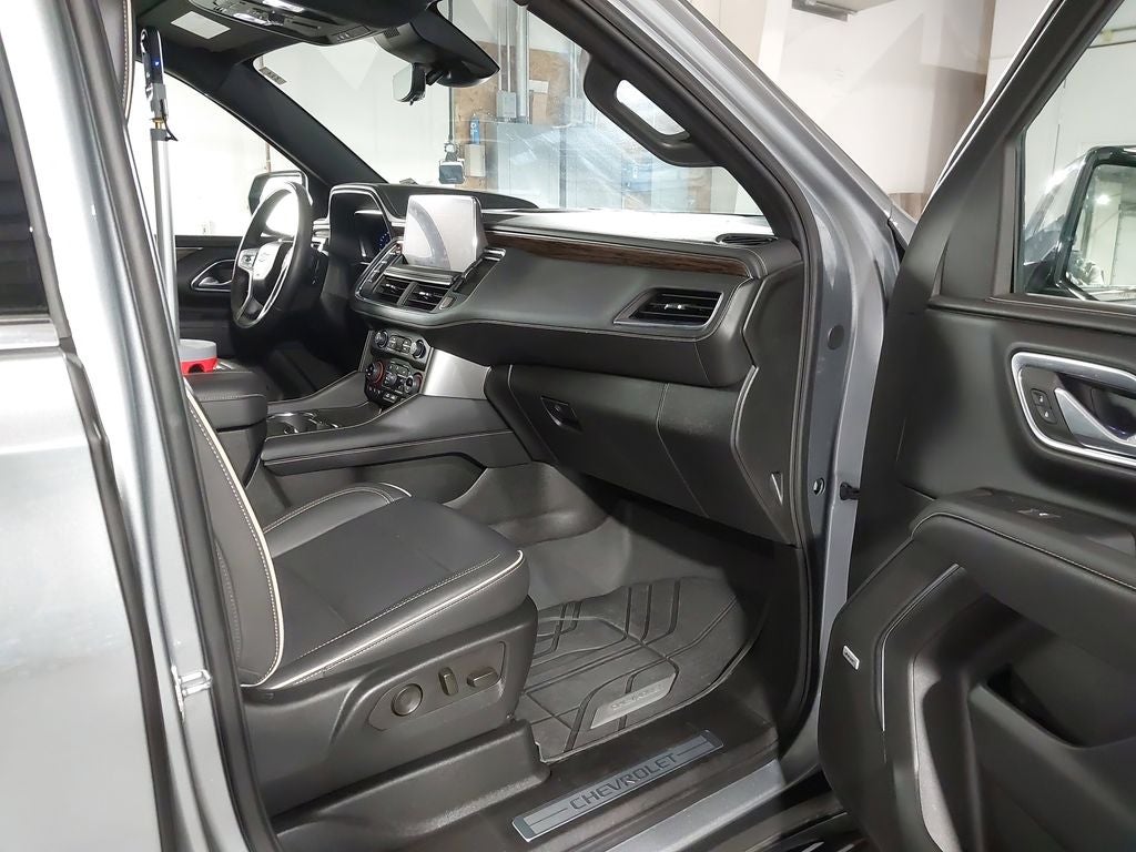 2024 Chevrolet Suburban Premier