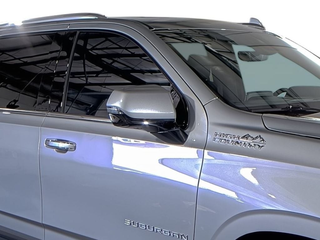 2023 Chevrolet Suburban High Country