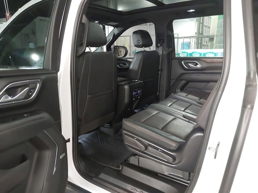 2022 Chevrolet Suburban High Country