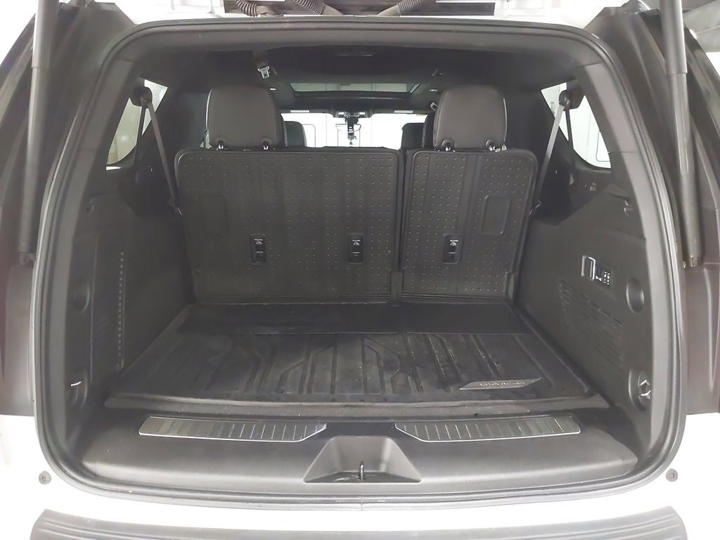 2022 Chevrolet Suburban High Country