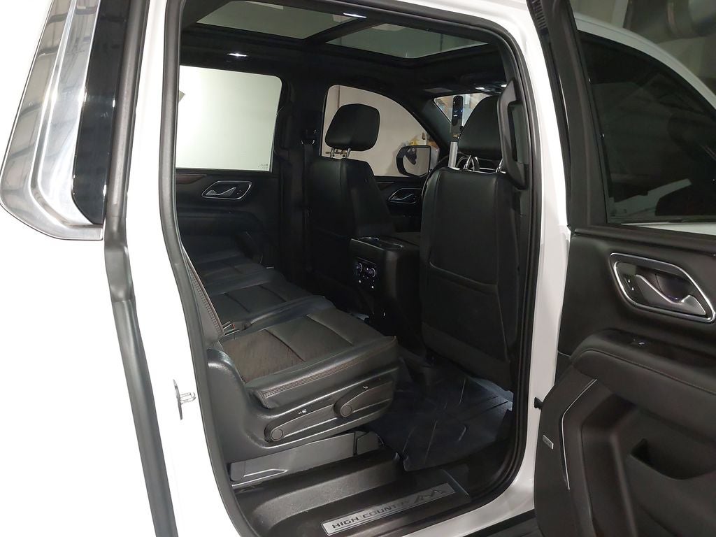 2022 Chevrolet Suburban High Country