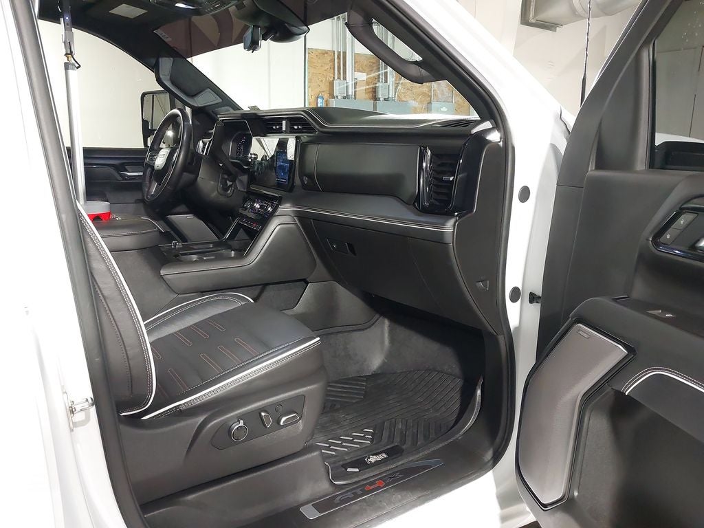 2025 GMC Sierra 2500 HD AT4X